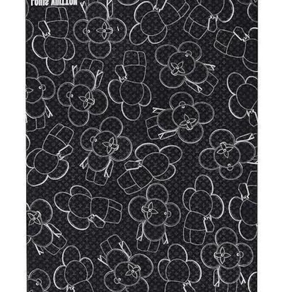 Louis Vuitton Graphite Vivienne Scarf - Picture 3 of 4